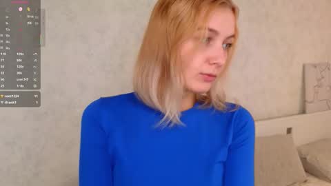 Mia online show from 10/17/25, 03:31