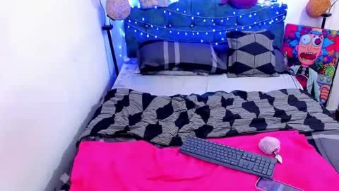 Violett online show from 03/01/25, 01:53