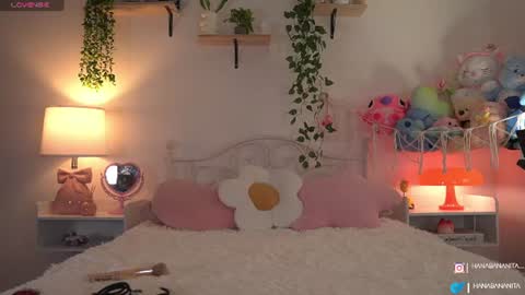 Snapshot of violeth___ chatting on 06/20/26, 10:18 violeth___ online show from 06/20/26, 10:18