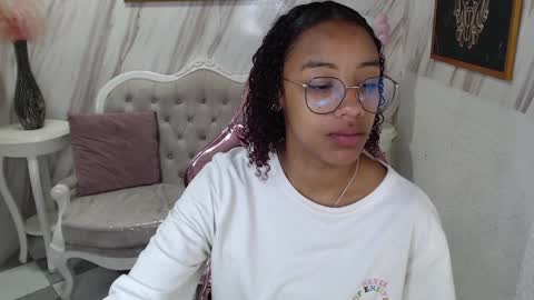 violeth_b online show from 01/11/25, 12:40