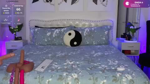Snapshot of violetik888 chatting on 05/27/26, 01:19 VioletBaby online show from 05/27/26, 01:19