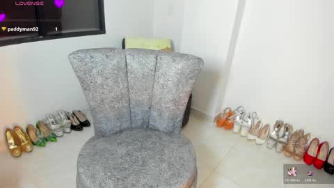 Snapshot of violetmontana chatting on 04/06/26, 02:53 VIOLETA MONTANA online show from 04/06/26, 02:53