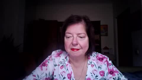 Snapshot of violetpulse chatting on 11/10/25, 10:47 violetpulse online show from 11/10/25, 10:47