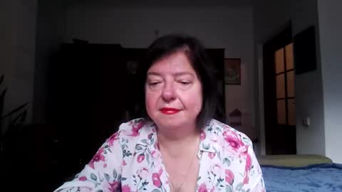 Snapshot of violetpulse chatting on 11/18/25, 07:57 violetpulse online show from 11/18/25, 07:57