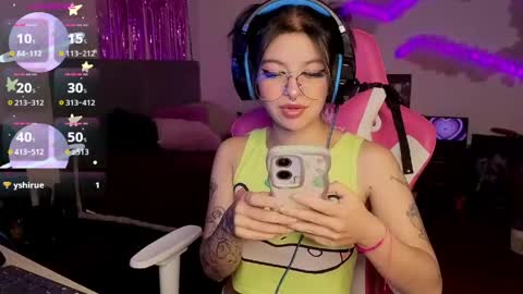   online show from 04/12/26, 06:13