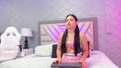 Violet Rousse online show from 01/26/25, 06:58