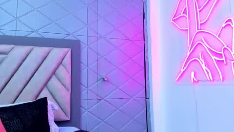 Violet Rousse online show from 01/29/25, 03:37