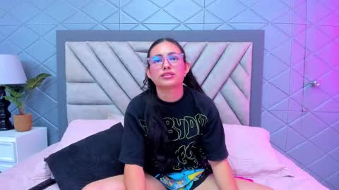 Violet Rousse online show from 02/10/25, 03:53