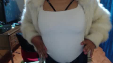 Snapshot of violetsexhot999 chatting on 11/13/25, 02:43 Violet777 online show from 11/13/25, 02:43