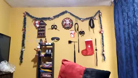 Snapshot of violetsexhot999 chatting on 11/14/25, 11:20 Violet777 online show from 11/14/25, 11:20