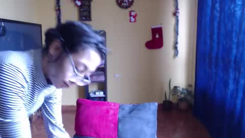 Snapshot of violetsexhot999 chatting on 11/19/25, 01:11 Violet777 online show from 11/19/25, 01:11