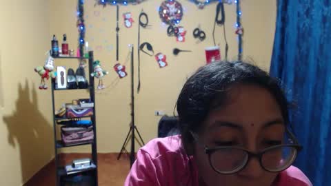 Snapshot of violetsexhot999 chatting on 11/21/25, 12:32 Violet777 online show from 11/21/25, 12:32