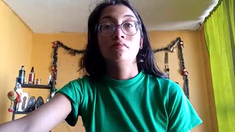 Snapshot of violetsexhot999 chatting on 12/03/25, 12:47 Violet777 online show from 12/03/25, 12:47