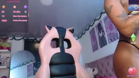 Snapshot of violett_brown9 chatting on 04/14/26, 05:13 violett_brown9 online show from 04/14/26, 05:13