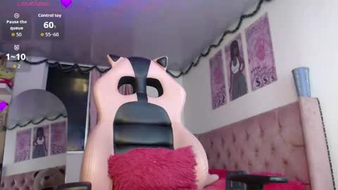 violett_brown9 online show from 04/30/26, 04:19