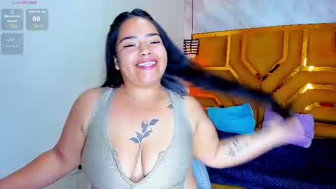 Snapshot of violett_cinnamon chatting on 07/15/26, 11:04 Violeta online show from 07/15/26, 11:04