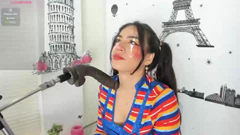 Snapshot of violett_collinss chatting on 06/01/26, 05:53 violett_collinss online show from 06/01/26, 05:53
