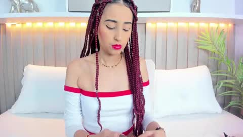 Violett  online show from 09/29/25, 08:02