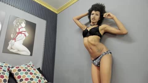 V I O L E T T E  online show from 02/18/26, 09:44