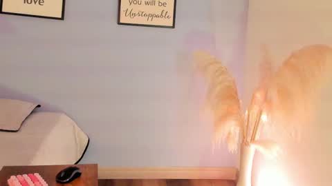 Snapshot of violetta_bold chatting on 02/25/25, 02:44 violetta_bold online show from 02/25/25, 02:44