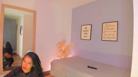 Snapshot of violetta_bold chatting on 02/27/25, 05:36 violetta_bold online show from 02/27/25, 05:36