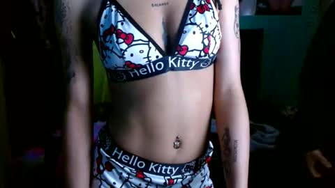 Snapshot of violetta_dreams chatting on 05/27/26, 07:33 violetta_dreams online show from 05/27/26, 07:33