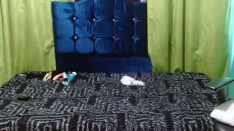 Snapshot of violetta_dreams chatting on 07/06/26, 07:27 violetta_dreams online show from 07/06/26, 07:27