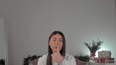 violetta_finch online show from 01/11/25, 08:11