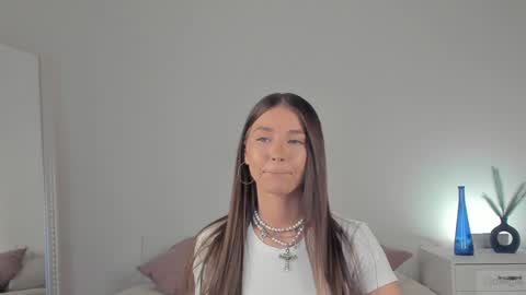 violetta_finch online show from 02/01/25, 08:29