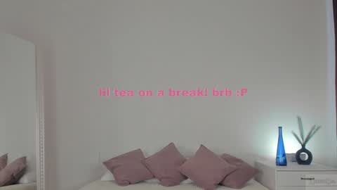 violetta_finch online show from 02/08/25, 11:22