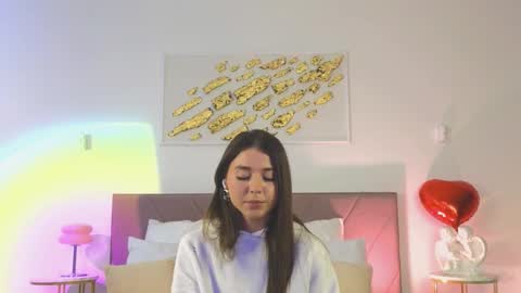 violetta_finch online show from 02/18/26, 10:22