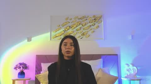 Snapshot of violetta_finch chatting on 04/25/26, 01:41 violetta_finch online show from 04/25/26, 01:41