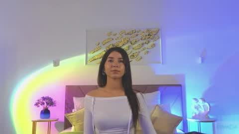 Snapshot of violetta_finch chatting on 04/26/26, 10:02 violetta_finch online show from 04/26/26, 10:02