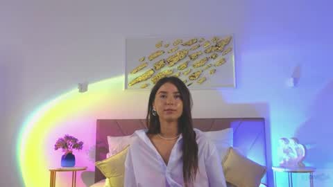 Snapshot of violetta_finch chatting on 04/27/26, 10:02 violetta_finch online show from 04/27/26, 10:02
