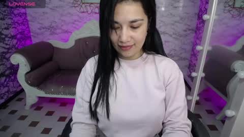 Snapshot of violetta_jhonson_v chatting on 02/22/25, 03:45 Violetta  online show from 02/22/25, 03:45