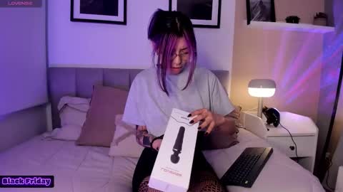 Snapshot of violetta_nur chatting on 11/29/25, 11:08 Violetta nur online show from 11/29/25, 11:08