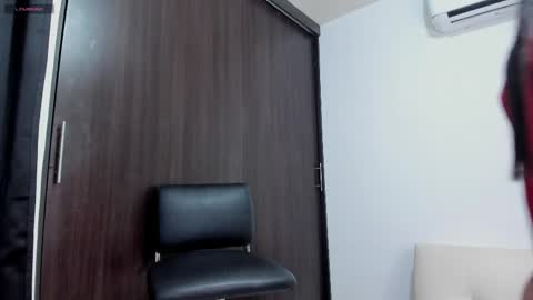 violetta_pretty online show from 04/18/26, 08:31