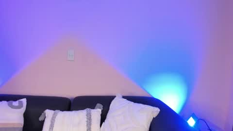 Snapshot of violetta_swift_ chatting on 03/21/26, 06:51 violetta independent model online show from 03/21/26, 06:51