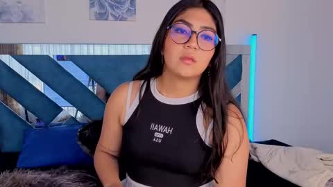 Snapshot of violettabloom_ chatting on 09/16/25, 08:54 violettabloom_ online show from 09/16/25, 08:54