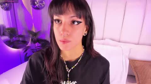 violettacolinss online show from 04/16/26, 11:33