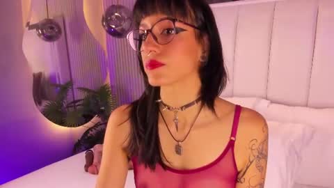 Snapshot of violettacolinss chatting on 07/01/26, 11:34 violettacolinss online show from 07/01/26, 11:34