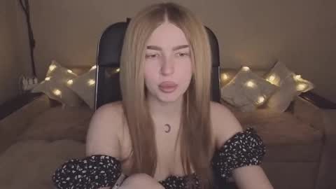 ViolettaOtis online show from 11/10/25, 12:15