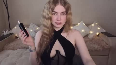ViolettaOtis online show from 05/02/26, 01:38