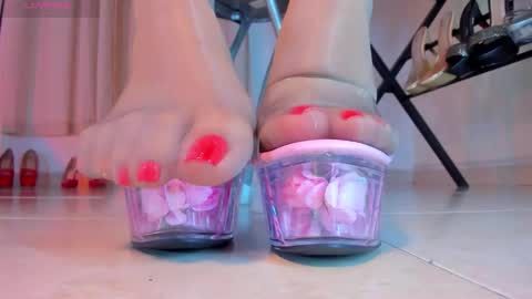 CALL ME TATIANA online show from 12/04/25, 10:07