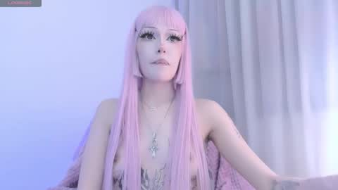 Snapshot of violettbones chatting on 03/21/26, 06:51 Violett online show from 03/21/26, 06:51