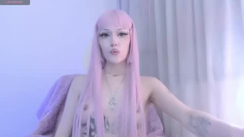 Snapshot of violettbones chatting on 03/21/26, 08:19 Violett online show from 03/21/26, 08:19