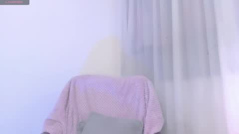 Snapshot of violettbones chatting on 03/27/26, 08:48 Violett online show from 03/27/26, 08:48