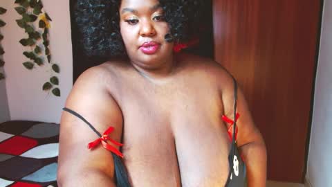 Snapshot of violette_plus chatting on 12/27/24, 09:54 Call me valeria online show from 12/27/24, 09:54