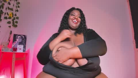 Snapshot of violette_plus chatting on 01/16/26, 11:20 Call me valeria online show from 01/16/26, 11:20