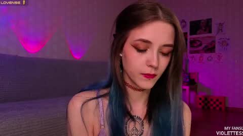 Snapshot of violettesss chatting on 05/07/26, 03:28 Vi Best on my Fansly online show from 05/07/26, 03:28
